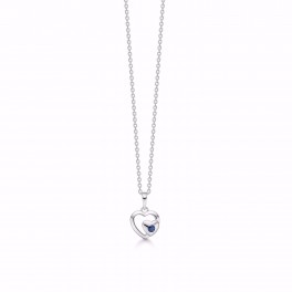 Hvidgulds hjerte med blå safir - 8 kt. hvidguld